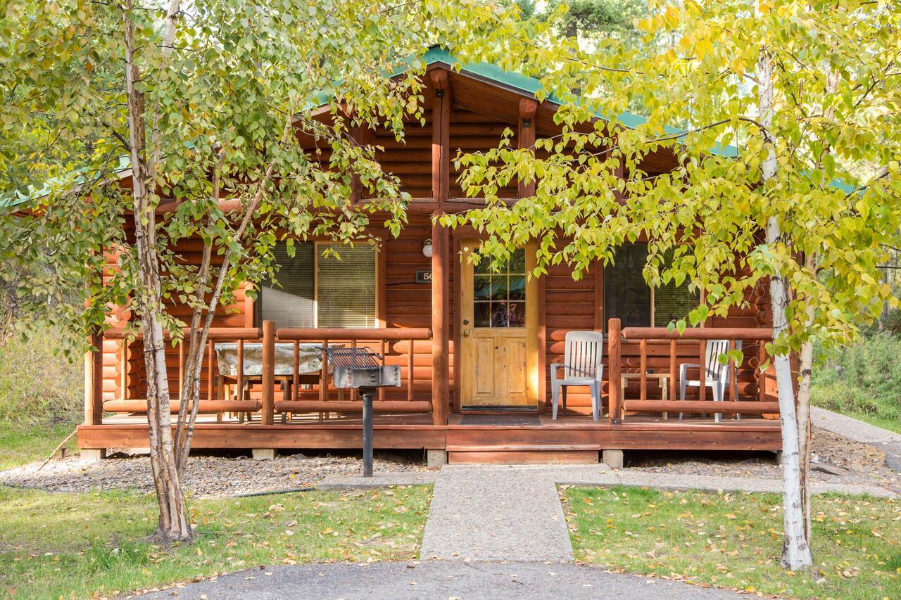 North Forty Resort コロンビア・フォールズ エクステリア 写真